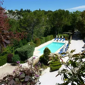 https://residence-les-ecureuils.fr-provencehotel.com
